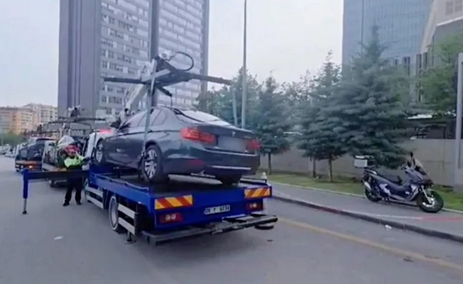 Ambulansa yol vermeyen konvoya ceza yağdı