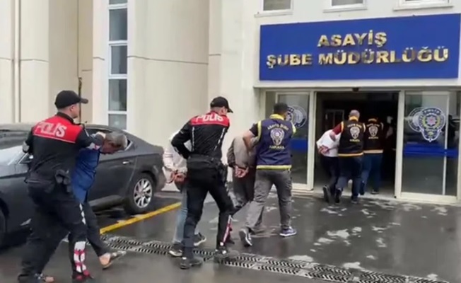 Ankara'da polise saldıran 12 kişi gözaltına alındı