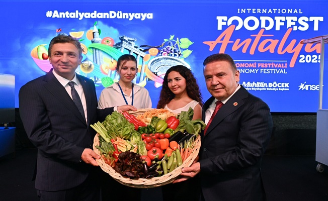 Antalya'dan dünyaya" lezzet yolculuğu başladı