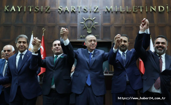 Milletvekili Ekici ve 4 Belediye Başkanı AK Parti’ye katıldı