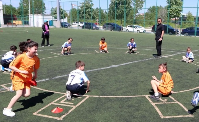 Sakarya'da 'Geleneksel Çocuk Oyunları Şenliği' başladı