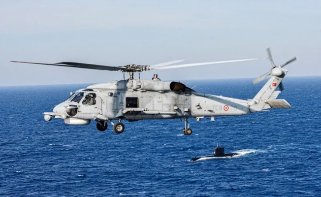 SH-70 helikopteri denize acil iniş yaptı!