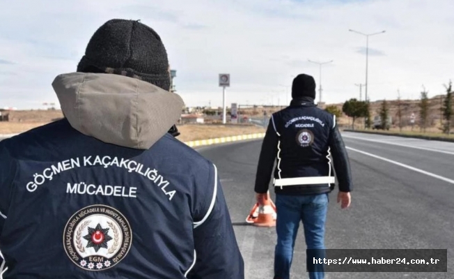 Tırın gizli bölmesinde 42 düzensiz göçmen yakalandı