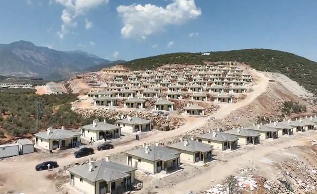 Hatay Hassa’da 622 afet konutunun inşaatı sürüyor