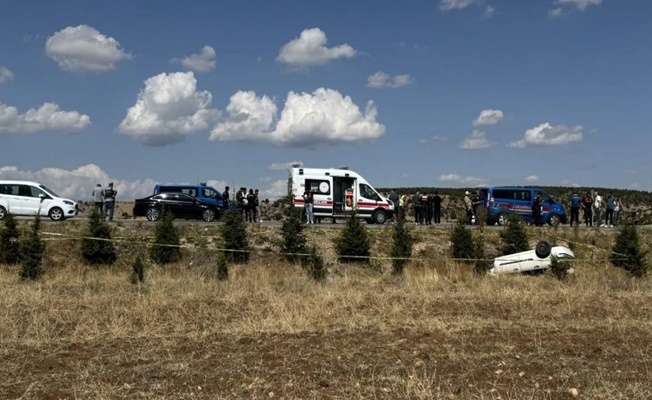 Kontrolden Çıkan Araç Dehşet Saçtı: 1 Şehit, 4 Yaralı