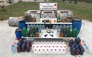 Jandarma'dan Gebze'de kaçak içki operasyonu: 3 bin litre !
