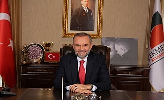 Çekmeköy Belediye Başkanı Ahmet Poyraz,puanını yükseltti