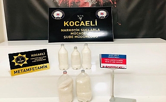 Otoyolda durdurulan araçtan 5 kilo 150 gram sentetik uyuşturucu çıktı!