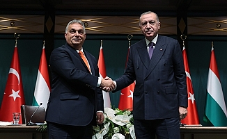 Cumhurbaşkanı Erdoğan: Macaristan’la ilk etapta ikili ticaretimizde 6 milyar doları yakalamayı hedefliyoruz