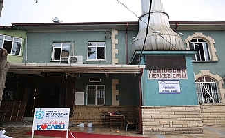 İzmit Yenidoğan Camii’nde onarım çalışmaları devam ediyor