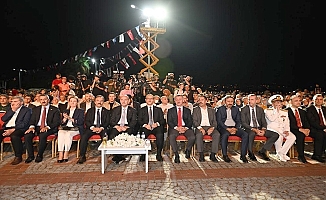 İçişleri Bakanı Soylu, Kocaeli'de deprem şehitlerini anma etkinliğine katıldı