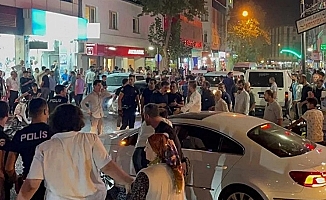 Adıyaman'da polis ekipleri kavgayı ayırırken saldırıya uğradı