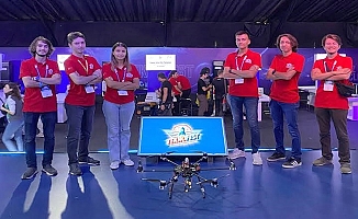 Büyükşehir’in E-Gençlik takımları Teknofest’e damga vurdu