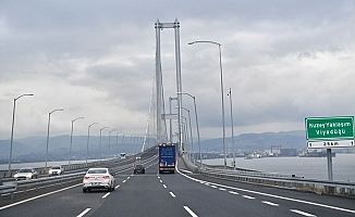Osmangazi Köprüsü bir günde 87 bin araç geçişi ile rekor kırdı!