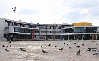 Düzce'de seçim afişlerine düzenleme