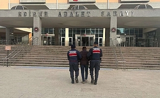 Edirne Jandarması aranan dolandırıcıları yakaladı