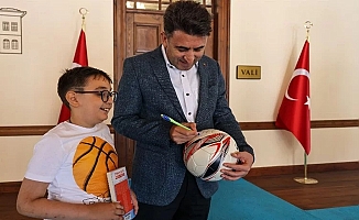 Bilecik'te İlkokul öğrencisi 4 yılda 5 bin 10 kitap okudu