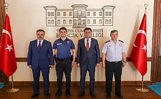 Bilecik'te kahraman polis ödüllendirildi