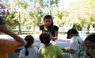 Tatil Kampüste Yaz Programı’nda Öğrenciler Kampüsteki Bitkileri Keşfettiler