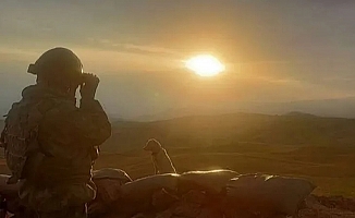 Irak'ta 3 terörist Hudut Karakoluna teslim oldu