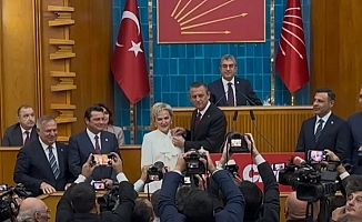 İYİ Parti'den istifa eden Milletvekili Özdemir CHP'ye katıldı