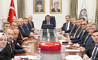 Trabzon'da eğitime Bakan Tekin'den yakın mercek
