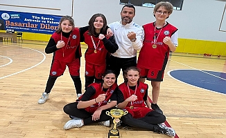 Yücel Boru Fen Lisesi Hem Akademik Hem Sportif Alanda Zirvede!
