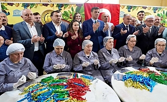 Manisa'da saçılacak 8 ton mesir macunun duası yapıldı