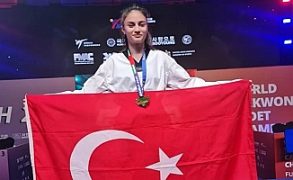 Bursalı öğrenci Sena Yılmaz Dünya Şampiyonu oldu