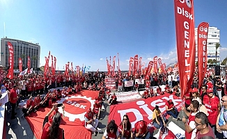 İzmir’de 23 Bin Belediye İşçisi Grevde!