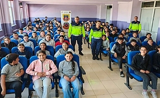 Kayseri'de Trafik Dedektifleri Projesi kapsamında öğrencilere eğitim verildi