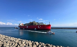 "Osman Gazi" gemisi Filyos Limanı’na demir attı