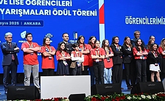 TÜBİTAK orta ve liseli öğrencilerin araştırma projelerini ödüllendirdi