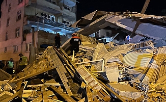 Balıkesir Sındırgı Depreminde Ölen Kişinin Kimliği Belli Oldu