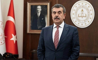 Üniforma uygulamasına geçiş velilerin yükünü hafifletecek