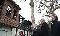 Cumhurbaşkanı Erdoğan, yangında hasar gören tarihî Vaniköy Camisi’nde incelemelerde bulundu