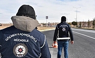 Tırın gizli bölmesinde 42 düzensiz göçmen yakalandı