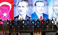 İki belediye başkanı AK Parti’ye katıldı... Rozetleri Erdoğan taktı!