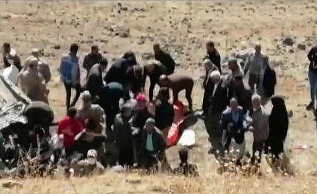 Bingöl#039;de feci kaza ; 3 ölü 2 yaralı !