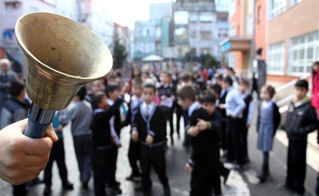 Kocaeli#039;de depremzede öğrenciler ders başı yaptı