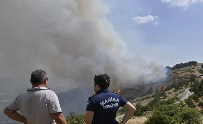 Manisa İtfaiyesi#039;nden Bornova yangınına takviye